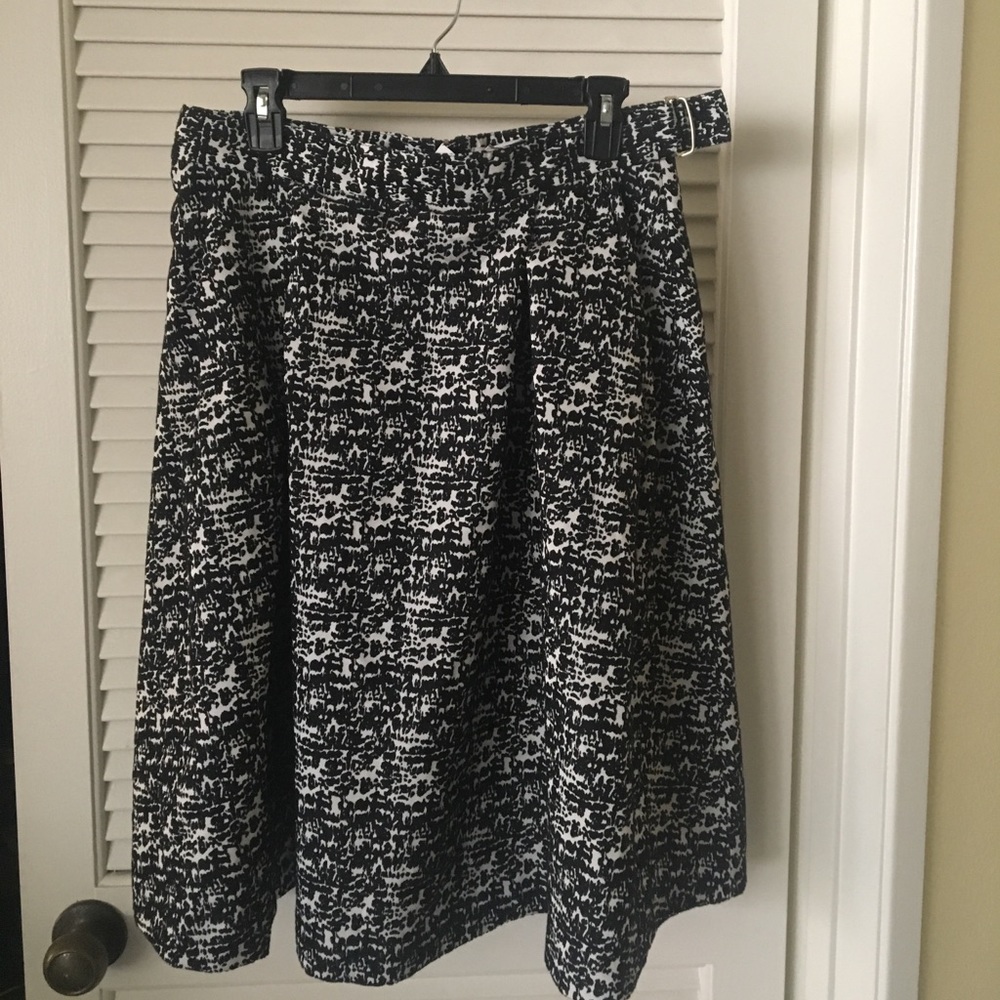 NWT H&M Midi Skirt (Black/White) - Sz 12